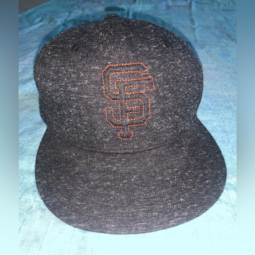 San Francisco Giants SnapBack Baseball Cap Dignity Health Heather Dark Gray SF - Picture 2 of 4